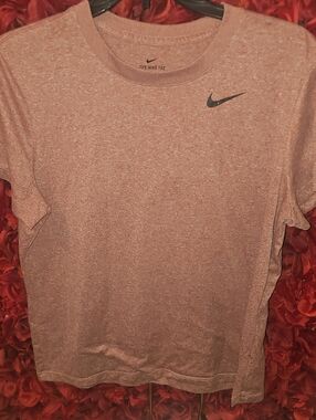 Nike Unisex Heathered Rose Pink Tee with Black Swoosh Size Xlarge